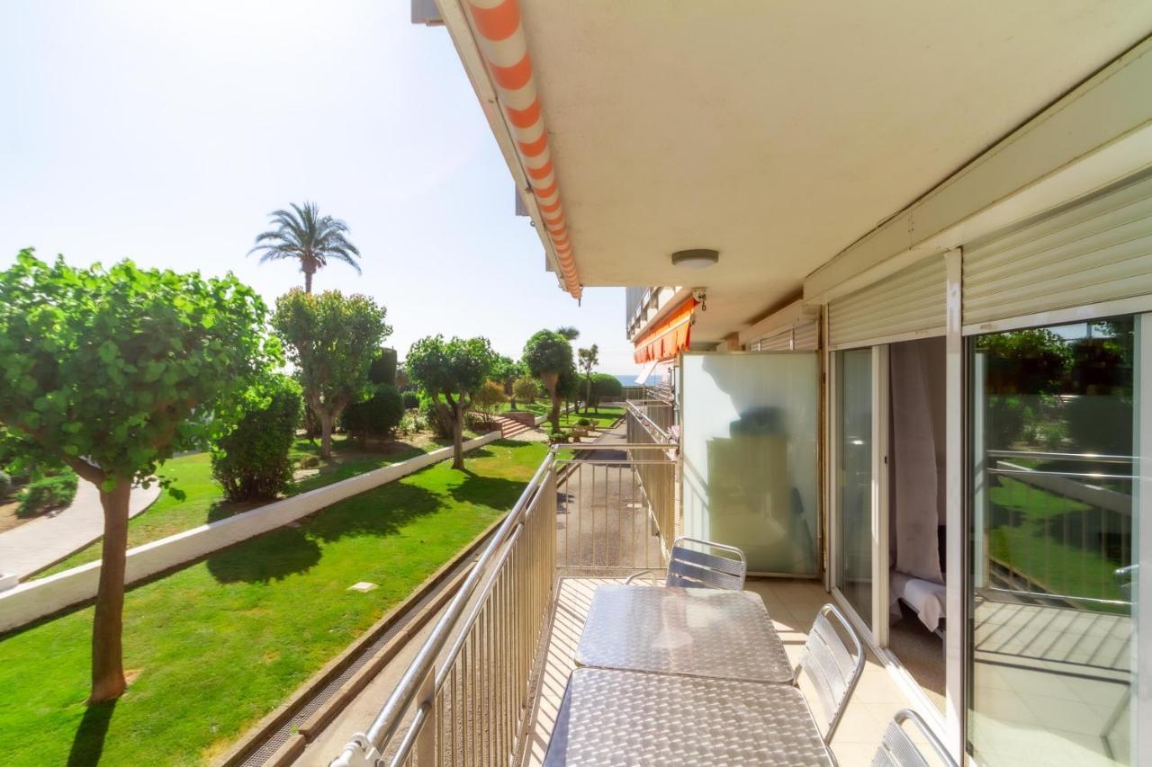 Residencial Costamar Next Bcn, 50M Beach With Swimming Pool Cabrera de Mar Bagian luar foto