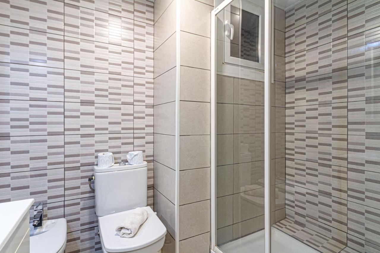 Residencial Costamar Next Bcn, 50M Beach With Swimming Pool Cabrera de Mar Bagian luar foto